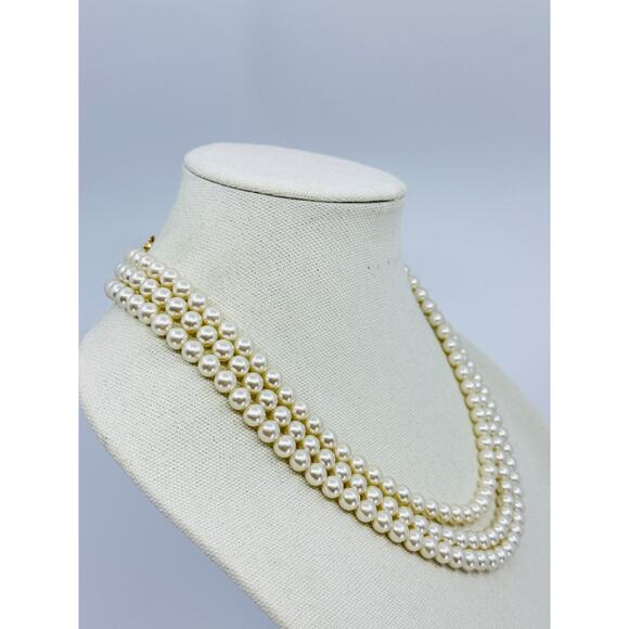 VTG Florenza Necklace Faux Pearl Cabochon Clasp Three Strand 8mm Estate Jewelry - Picture 5 of 14